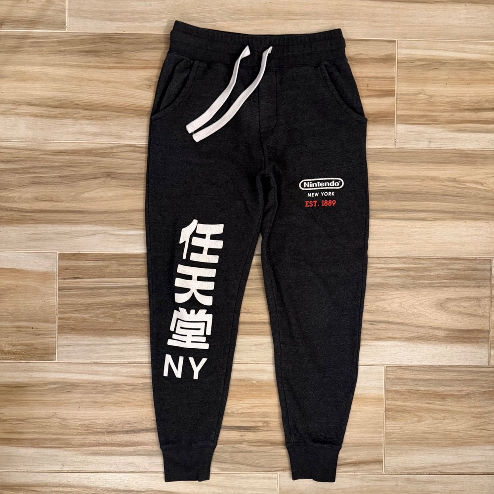 Nintendo New York Joggers Mens Medium Gray Kanji Logo Sweatpants Est 1889 NY